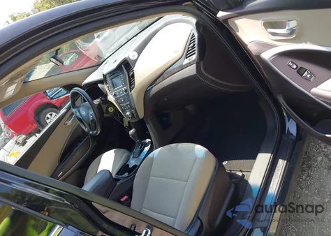 2017 Hyundai Santa Fe Sport 2.4L z USA, uszkodzony, nr VIN 5NMZTDLB6HH026956